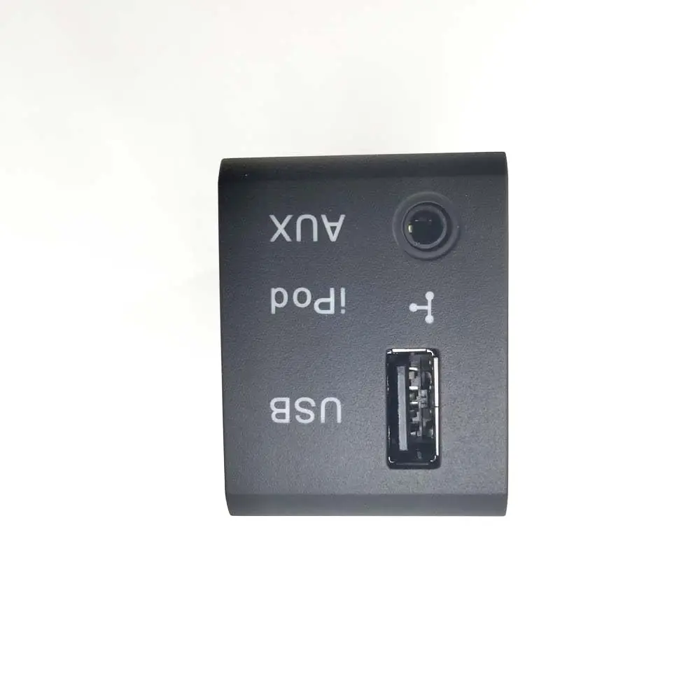 

Аудио разъем AUX USB порт адаптер для Hyundai Santa Fe 2007-2012 96120-2B000