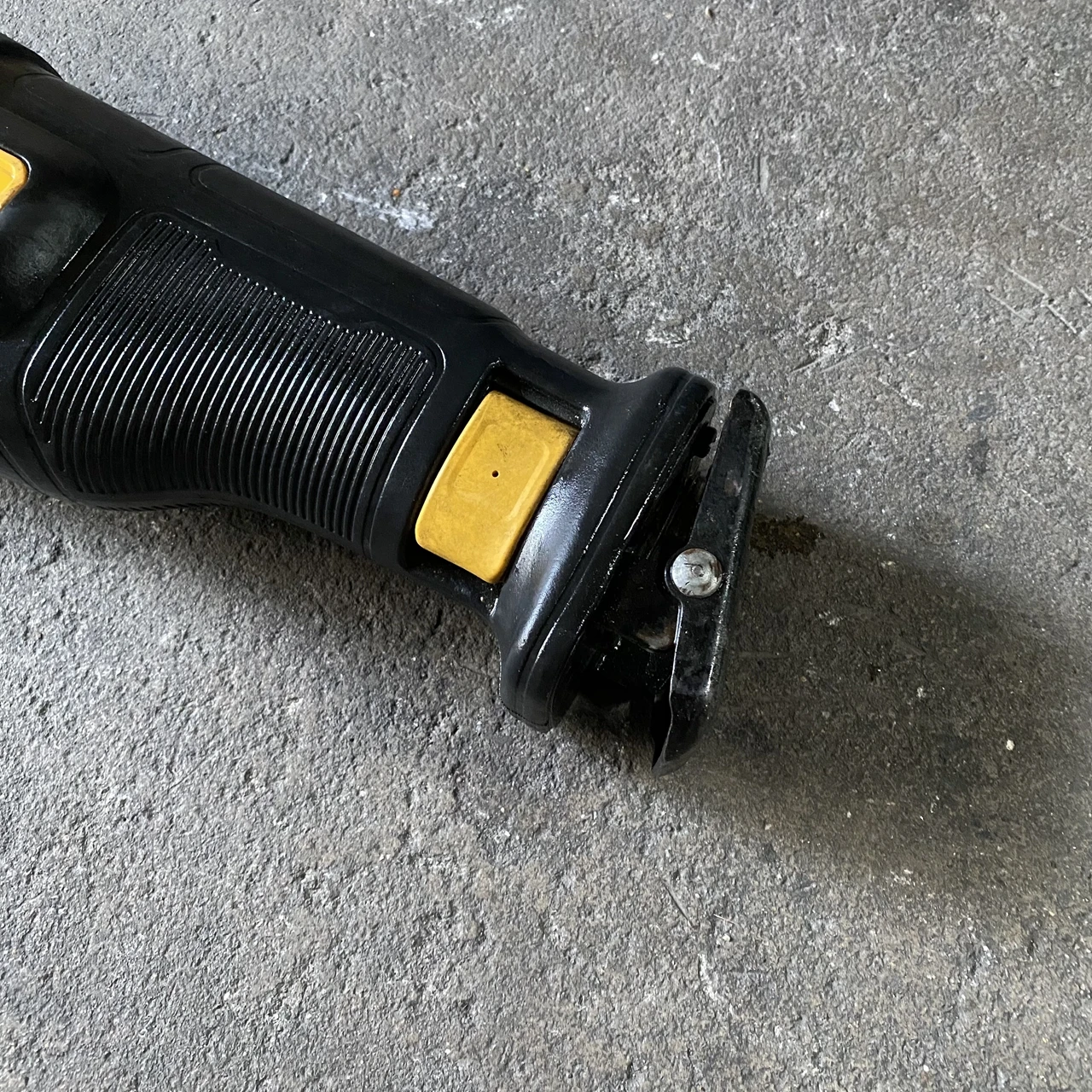 Serra Sabre Recíproca a Bateri - Reciprocating Saw Cordless avaliação e preço
