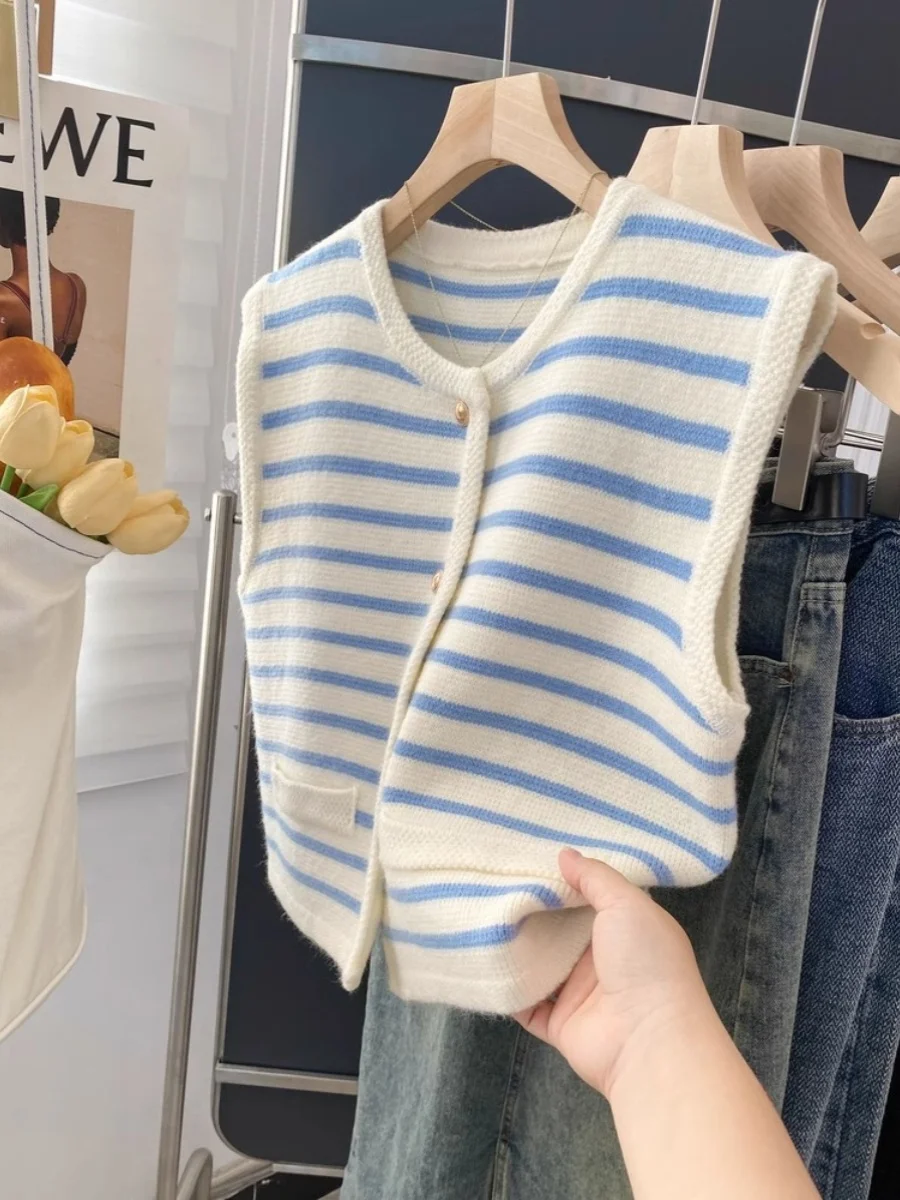 

Women's Stripe Knitted Vest Cardigan Svel Vintage Early Spring Layering Top round Ne Single Button Other Material 00%