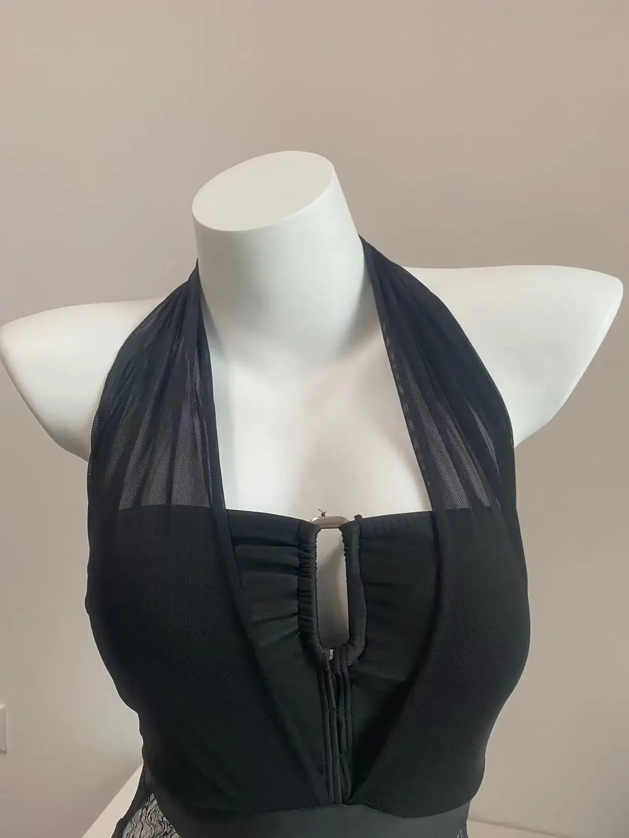 Maillot de bain une pièce, sexy, noir, col licou, en maille, patchwork, push-up, monokini, dos nu, pour femmes, tenue coréenne, tendance 2024