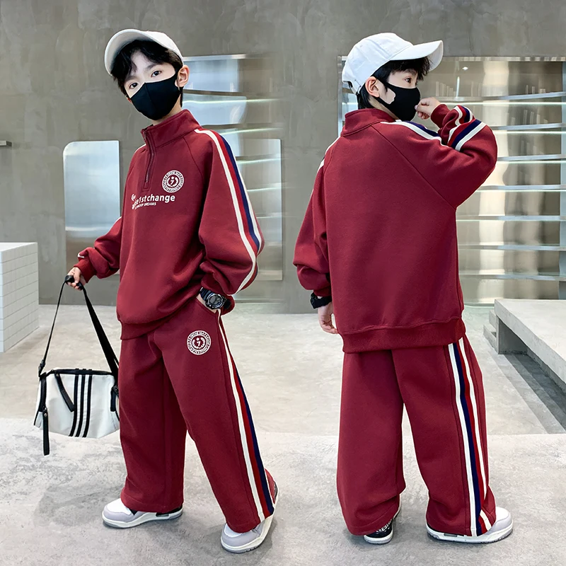 

Удобный повседневный спортивный костюм для мальчиков: модный комплект из двух предметов с худи на молнии и длинными брюками для весны и осени