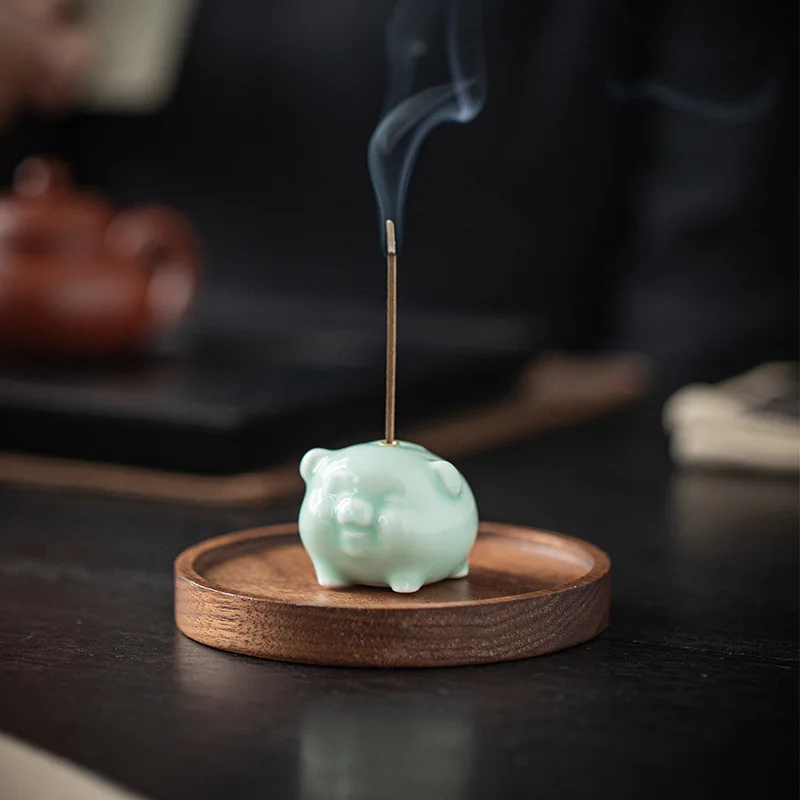 Creative Ceramic Xiaofu Pig Joss-Stick Socket Household Indoor Sandalwood Agilawood Joss-Stick Burner Joss-Stick Stove Cute Arom