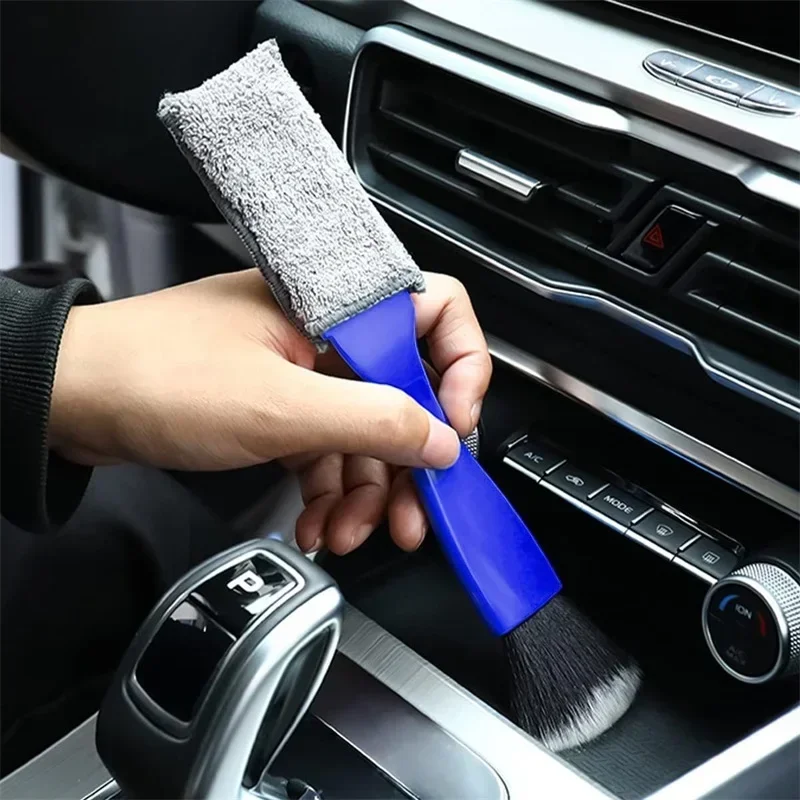 Double Head Brush for Car Cleaning Portable Car Interior Detailing Brush Multifunctional Car Air Vent Outlet Dust Removal Brush