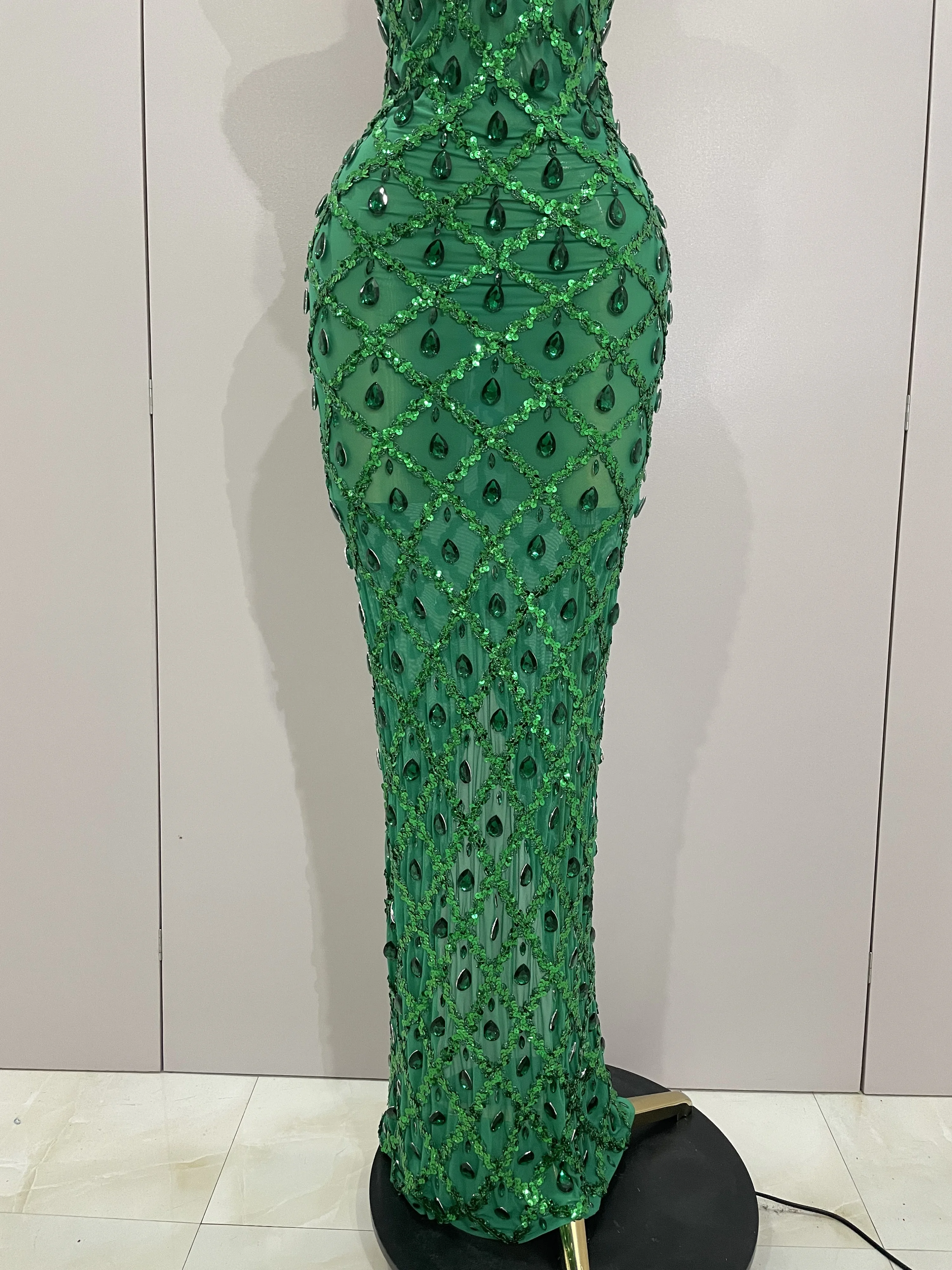 Robe longue en maille verte pour femmes, paillettes de diamant brillant, Sexy, pour célébration de soirée, bal d'anniversaire, Costume de scène en boîte de nuit, nouvelle collection 2025