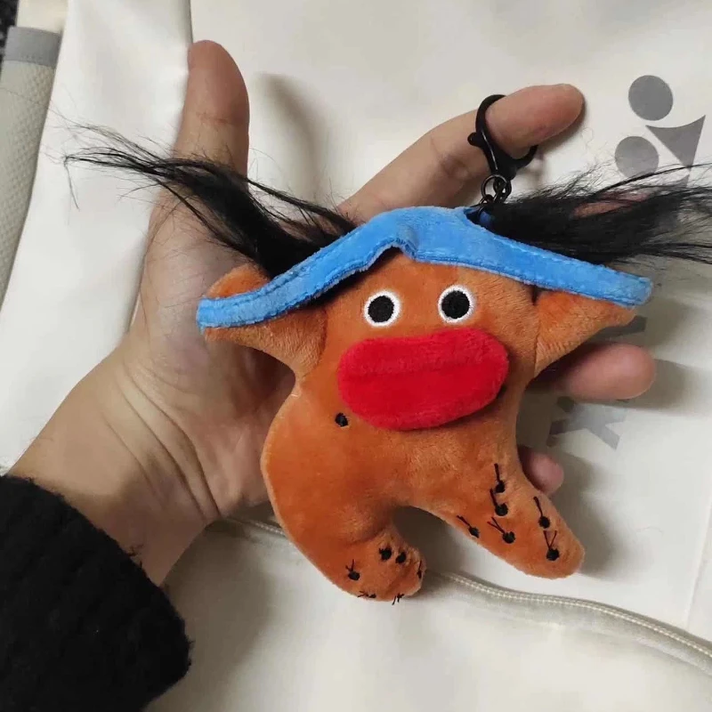 Ciondolo borsa pazzo fuggitivo brutto e carino per ragazze Zaino carino ornamento portachiavi peluche articolo brutto annuale regalo creativo
