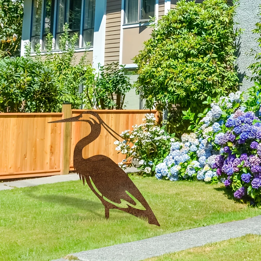 1 Piece Rusty Metal Crane Garden Statue - Modern Freestanding Heron Sculpture, Weather-Resistant Outdoor Yard Art for Lawns, Patios, Mother's Day Gift for Women and Moms, Patio Artwork | Silhouette Bird Pattern | Durable Outdoor Statues, Garden Decorative Statues