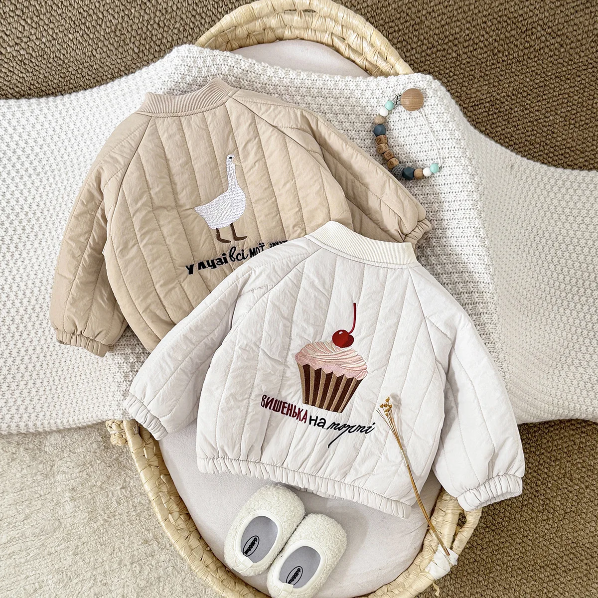 2026 New Kids Fleece Lined Winter Coat Boys Girls Embroidery Warm Padded Jacket Fashion Korean‑Style Outerwear Cute Thick Warm