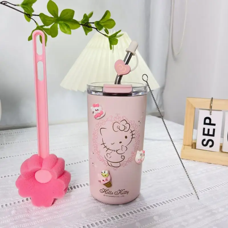 Tasse à vide Sanrios Hello Kittys, jolie tasse d'eau d'isolation froide de grande capacité avec paille, cadeau de Festival