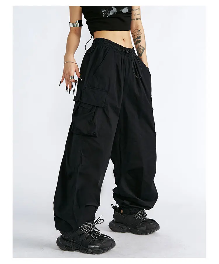 ชุดทํางานยุโรปและอเมริกาปี 2025 เอวยางยืดลําลอง เชือกบาง กระเป๋าข้าง กางเกงอารมณ์