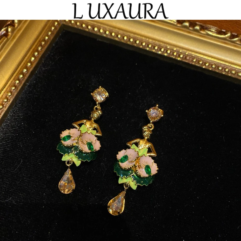 

Vintage fashion classic ballet girl design paired with Bohemian women's accessory stud earrings