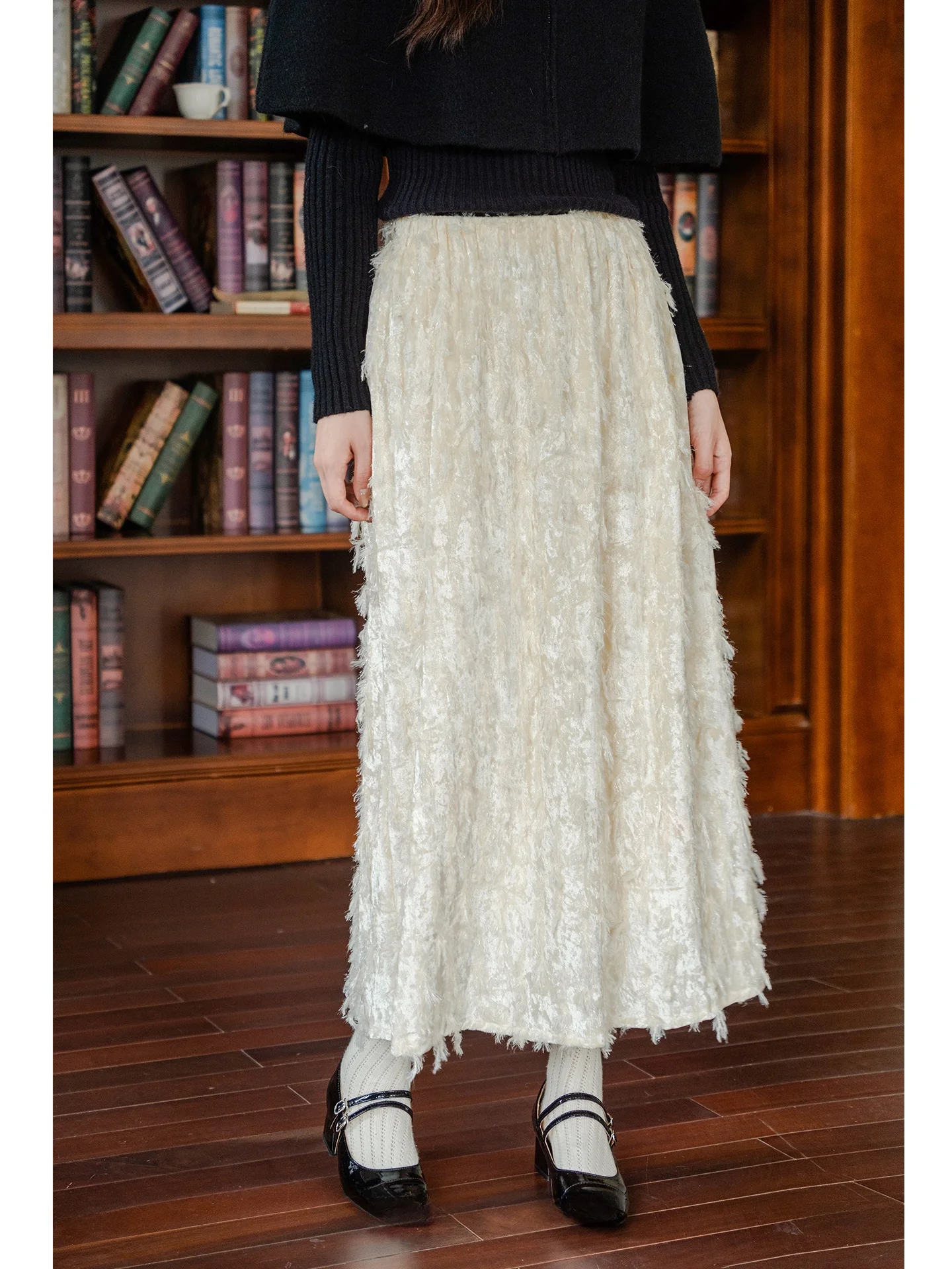 

Ele White Velvet A-Line Skirt High Waist Women's Winter Faion f Body Skirt Beautiful Unique Design Ciwalk Polyester