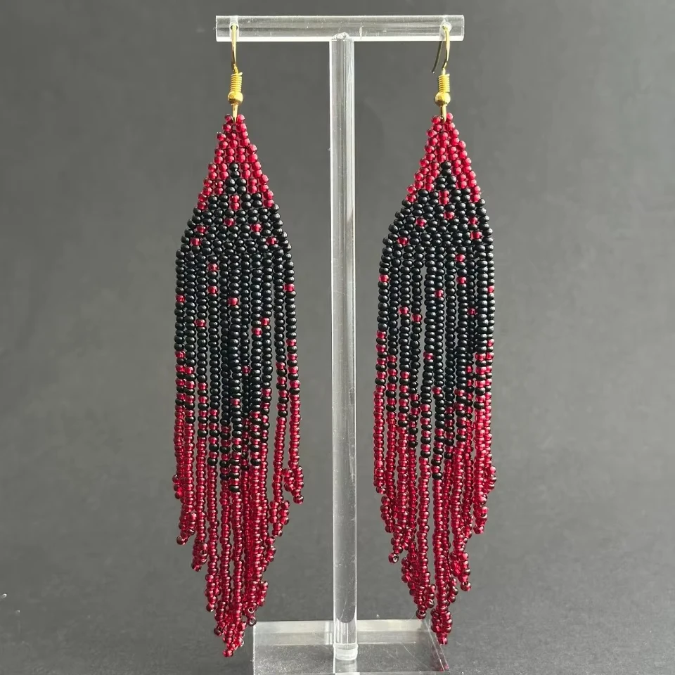 

ZGMXR серьги из рисовых бусин, украшения ручной работы, модные серьги из сплава красного цвета, простые оригинальные женские серьги с кисточками в богемном стиле, расшитые бисером