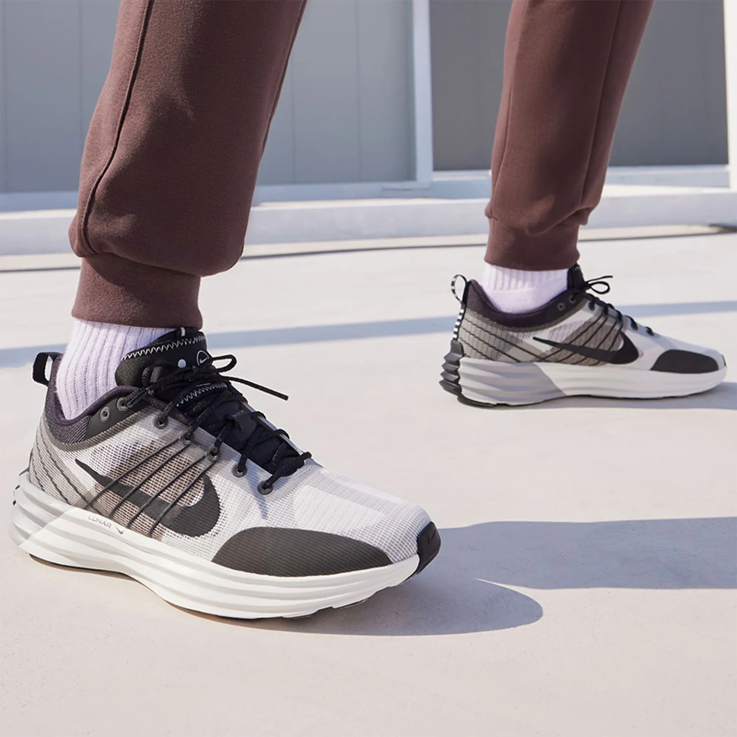 

Nike Official Authentic Lunar Roam Men's Lightweight Retro Breathable Sneakers DV2440-005