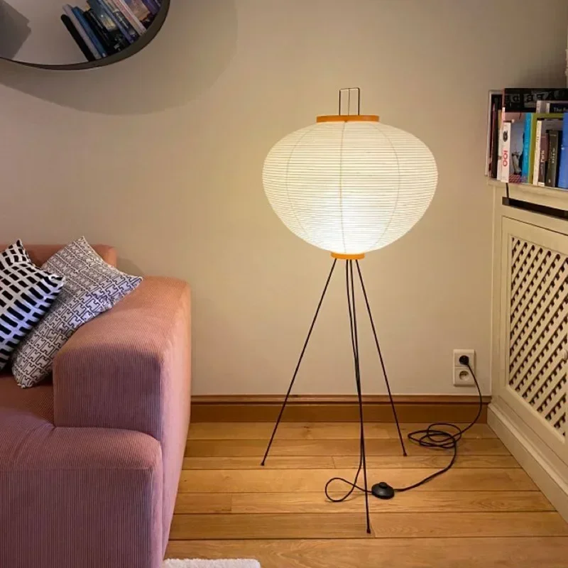 Japanese Retro Minimalist LED Floor Lamp Nordic Creative Lantern Living Room Bedroom Homestay Bedside Home Decoration Floor Lamp