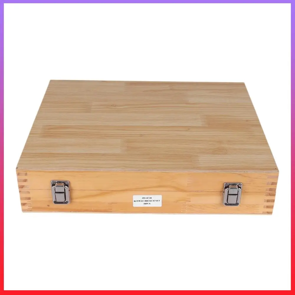 

Набор для протяжки шпоночных пазов, 30 предметов: 5 протяжек, 18 втулок и 7 прокладок. Набор протяжек для дюймовых и метрических шпоночных пазов. Стандартные протяжки для шпоночных пазов. Резцы из быстрорежущей стали (HSS).