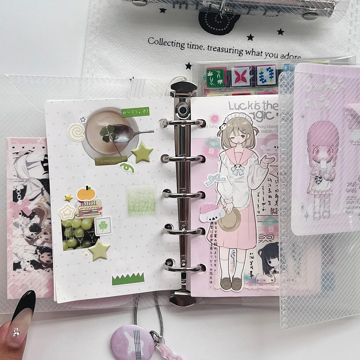 สมุดบันทึก WAKAWAKA M5 แบบสามพับ พร้อมสายรัด  สำหรับใส่รูปภาพ การ์ด ของสะสม  ธีมดนตรี  วัสดุ PP ทอลายทแยง พกพาสะดวก