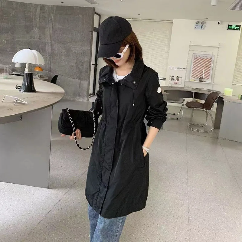 Spring and Summer Women Hooded Trench Coat Mocnlair Thin Coat Windproof Waterproof Windbreaker Women Sun-protective Clothing