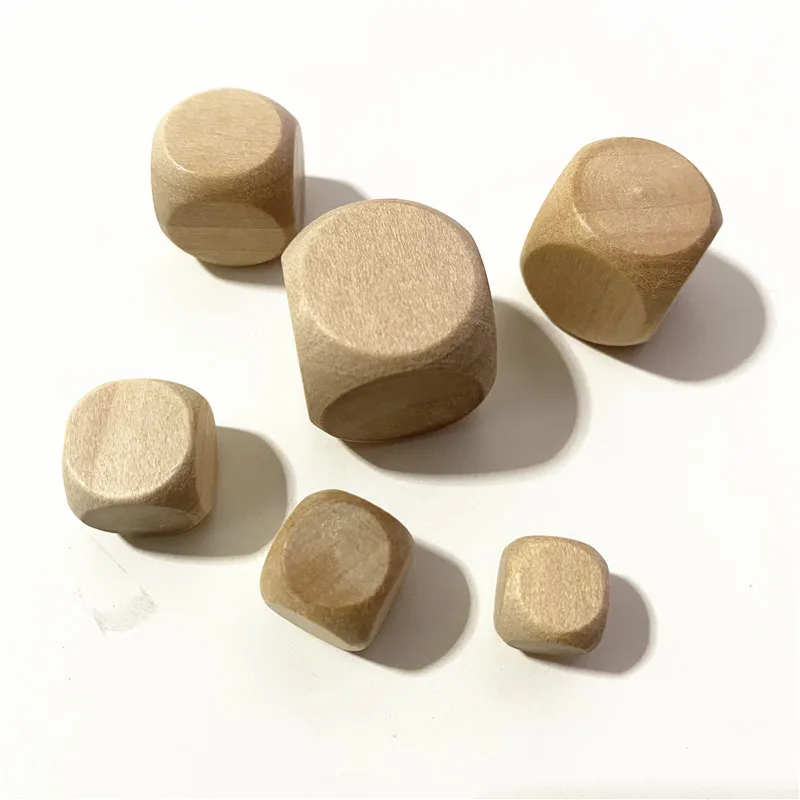 50/100 Stück 10 mm 12 mm 14 mm 16 mm 18 mm 6-seitige Holzwürfel mit runden Ecken, leerer Würfel für RPG-Rollenspielzubehör