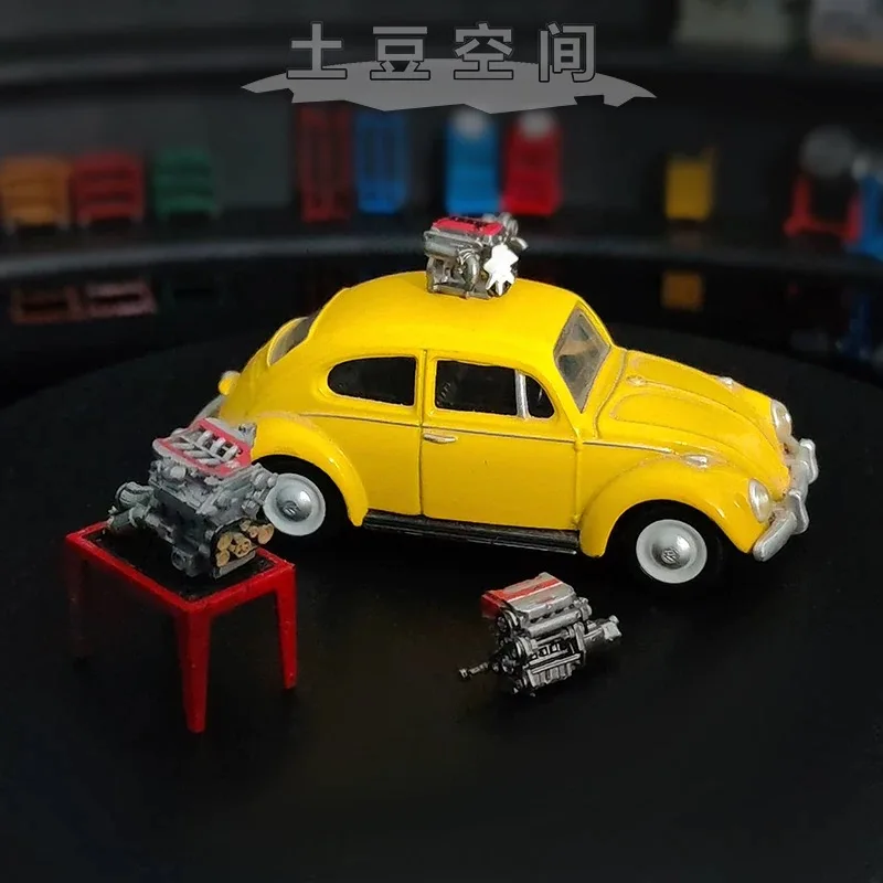 O modelo de mesa de exibição do modelo de motor em escala 1/64 é adequado para combinação de cena de modelo de carro 1/64
