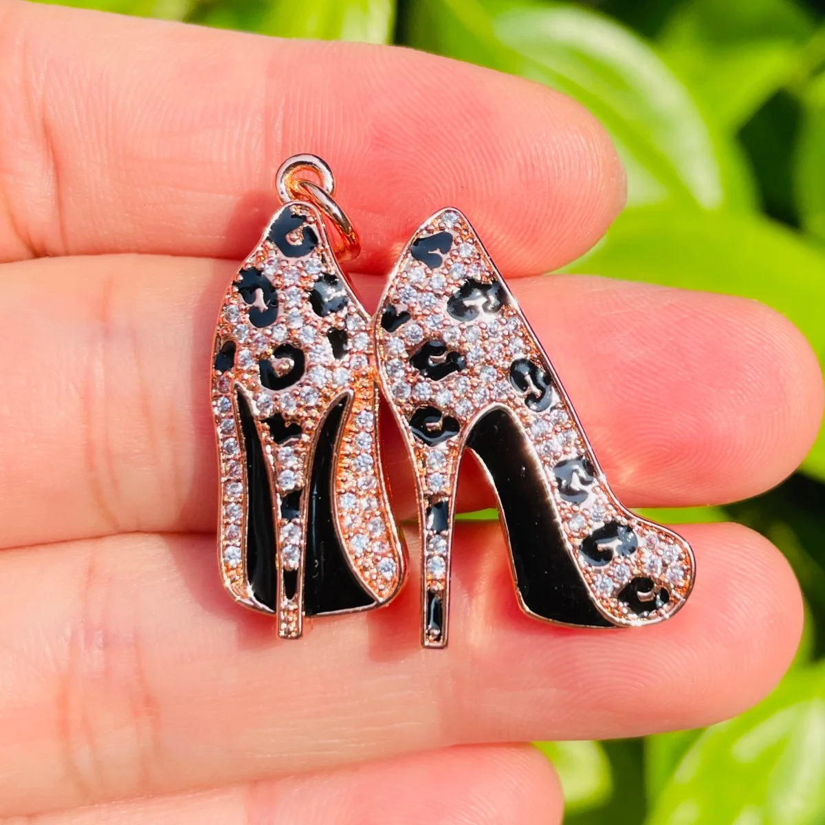 5pcs Leopard Printed High Heels Charms Zirconia Paved Fashion Shoe Pendants for Women Bracelet Necklace Making Jewelry Accessory view 4