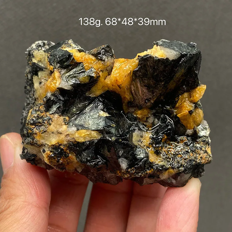 100% خام الحيوتيت الطبيعي التورمالين الأصفر عينات معدنية أحجار شفاء كريستال