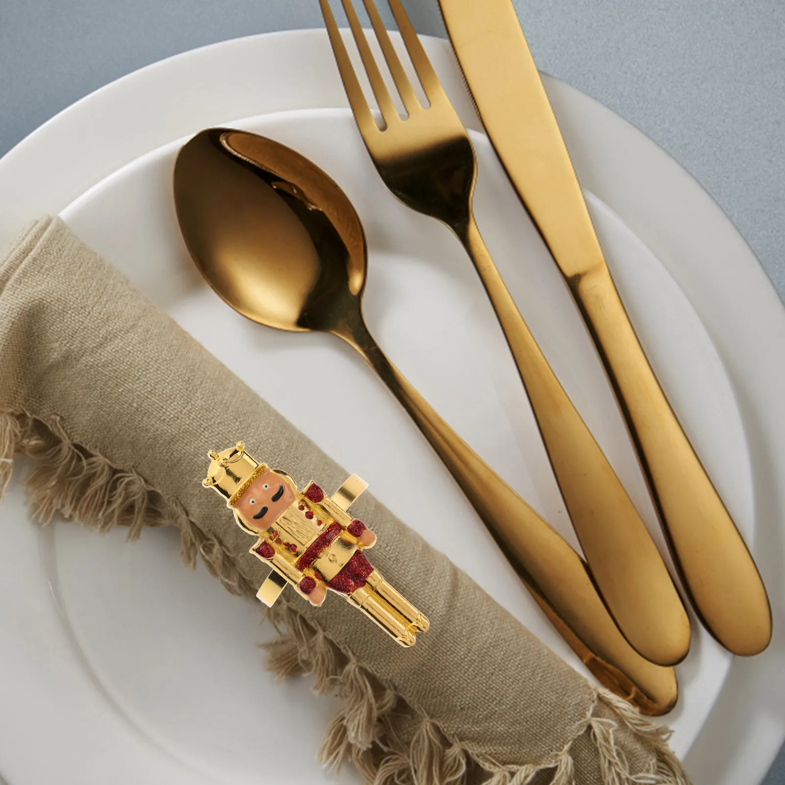 

4Pcs Alloy Nutcracker Napkin Rings Christmas Style Decorative Napkin Buckles for Restaurant Dinner Party Banquet