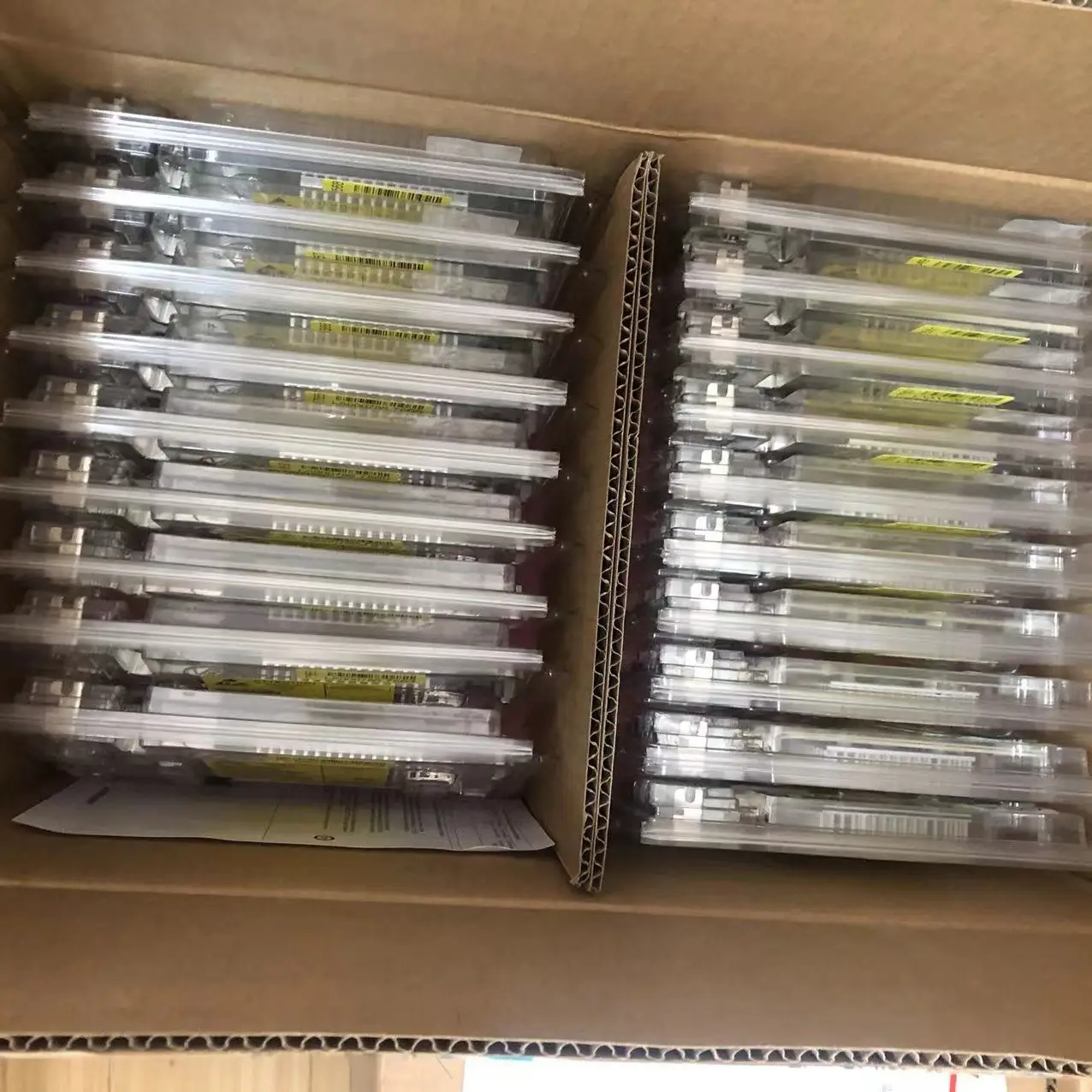 بطاقة تحكم RAID الأصلية الجديدة MegaRAID 9540-8i محولات تخزين ثلاثية الوضع #2