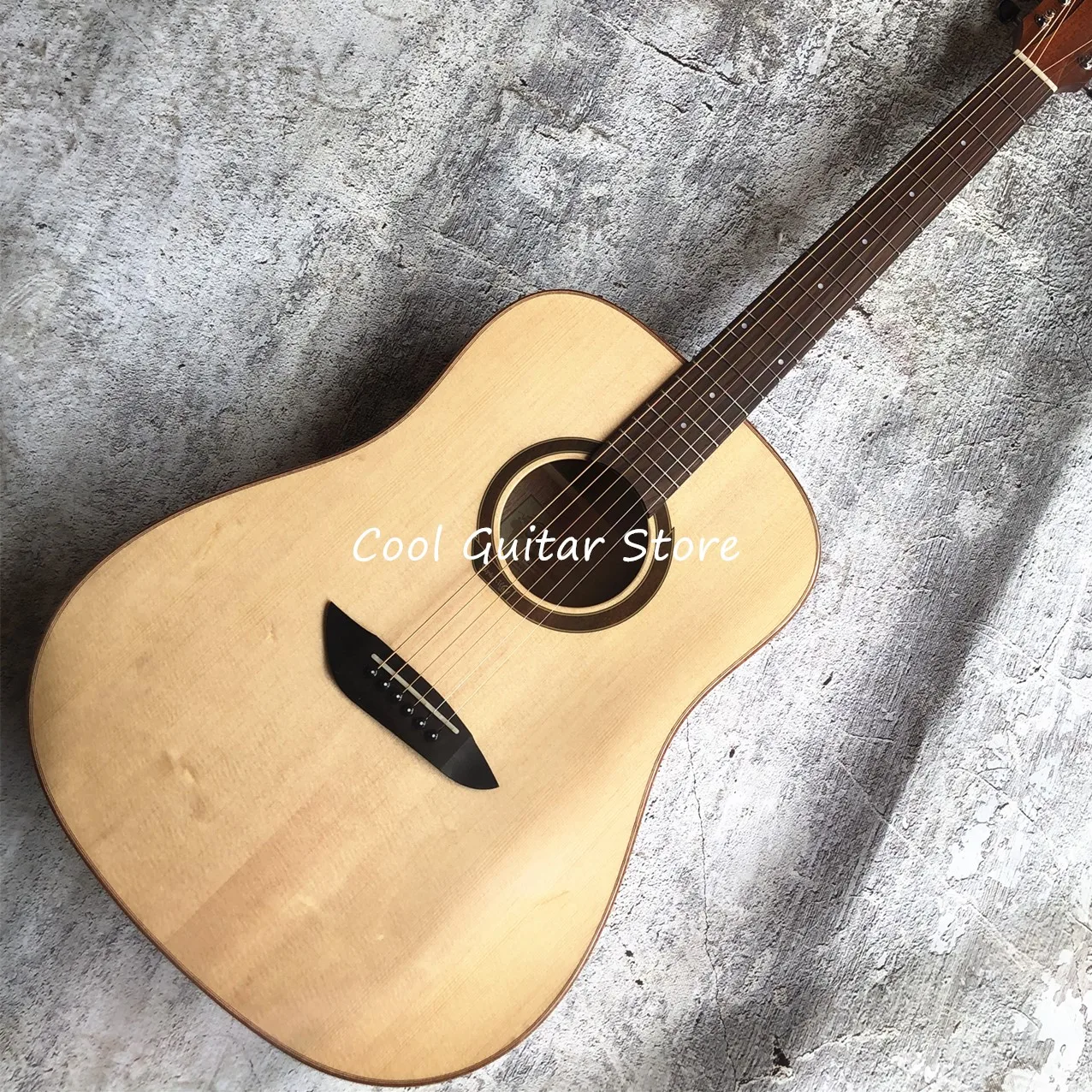 

Good Quality,41 Inches Acoustic Guitar,AA Solid Spruce Top,Mahogany Back and Sides,Free Shipping