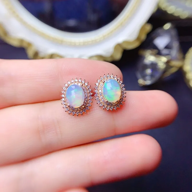 

Серьги-гвоздики из серебра 925 пробы с натуральным опалом