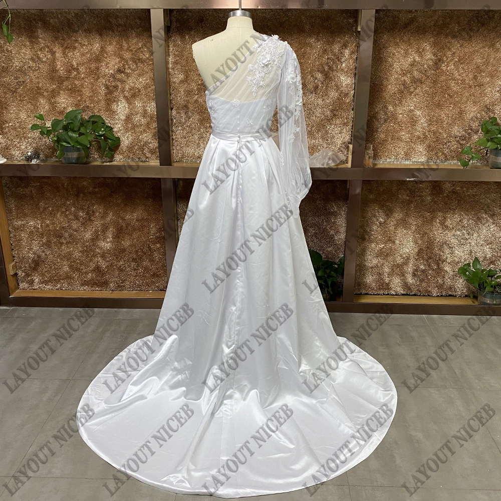 Lace Appliques One Puff Sleeve Vestido de Noiva Split vestidos de novia Stain robe de mariée Para As Mulheres 2023 Custom Sweep Train Gown Vestido de noiva com apliques de renda e manga bufante Vestido de noiva com man