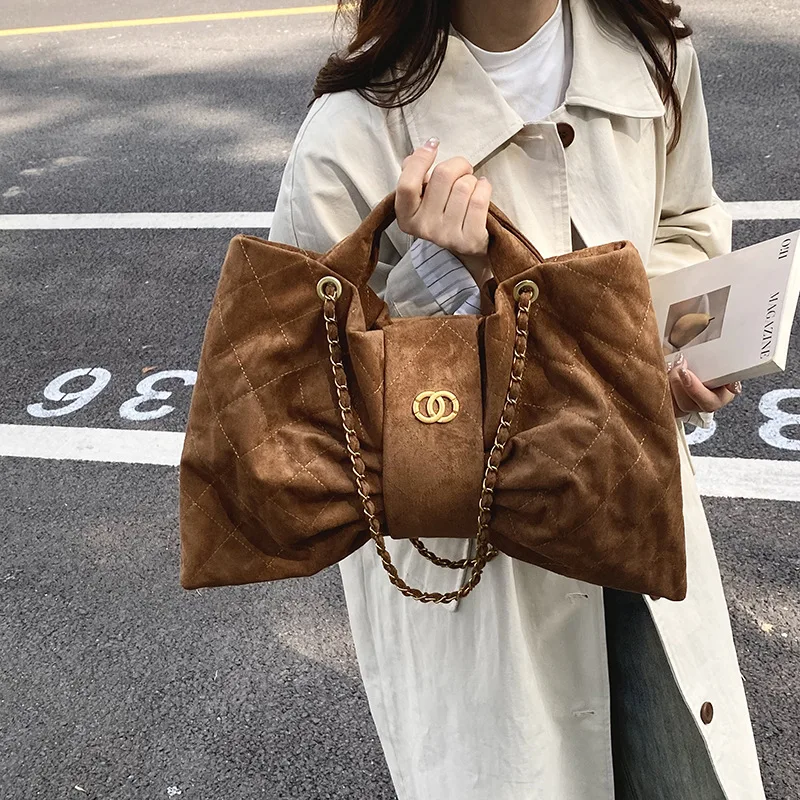 

Сумка-тоут из нержавеющей стали с бантом из нержавеющей стали 2025 года, игривая трансформируемая верхняя ручка и сумка через плечо для женщин, химерная сумка-ночь в день