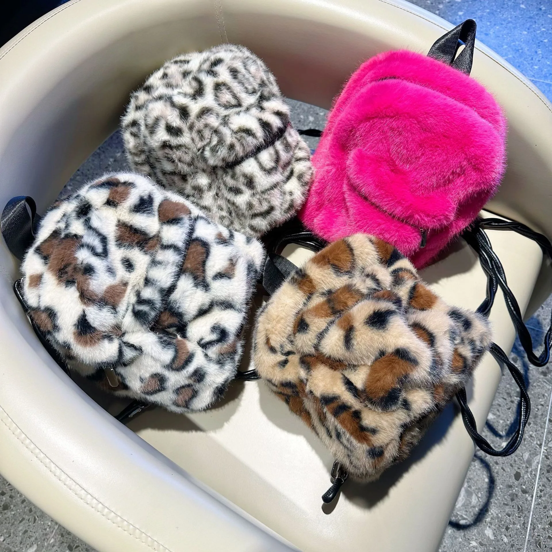 Leopard Print Plush Backpack Y2K Spice Girl Versatile Backpack Cute Pink Fluffy Bag Female