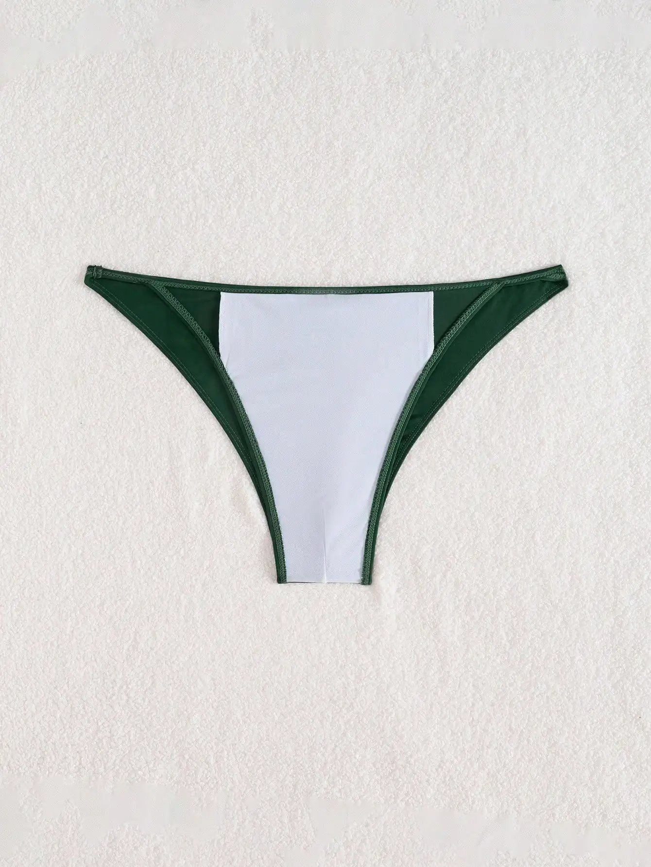 

Green Solid Color Men's Thong Swim Briefs With Skinny Fit For Poolside Wear