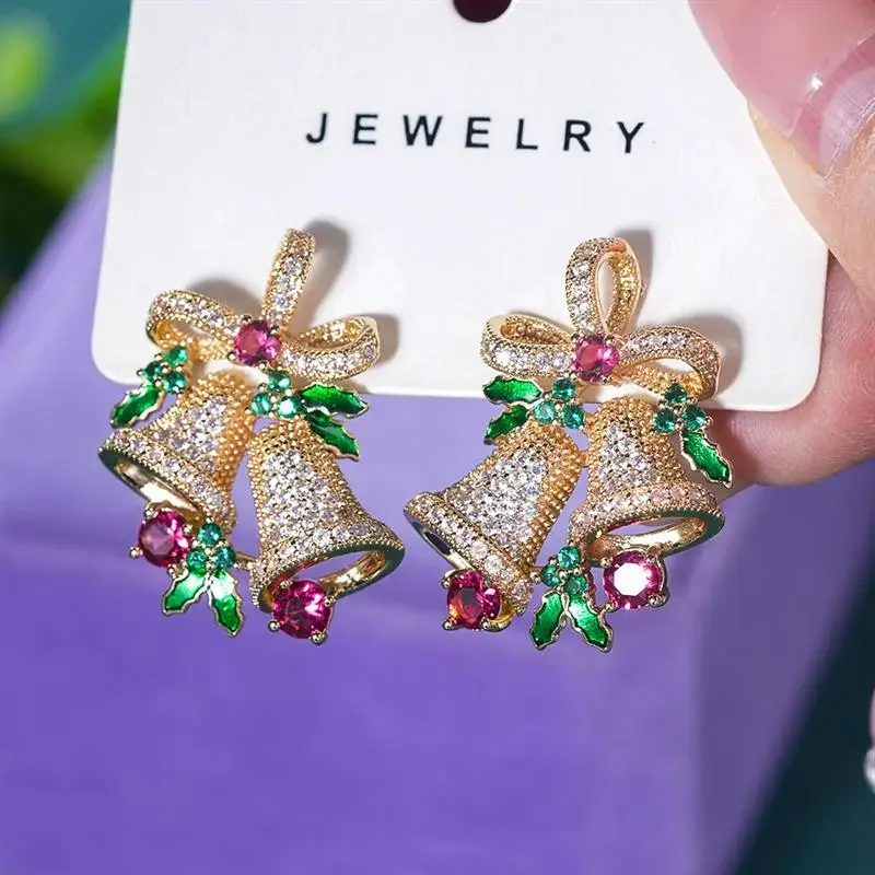 Huitan Ästhetische Weihnachts-Glocken-Ohrstecker für Damen mit Funkelnden Zirkonia, Eleganter Modeschmuck für Festliche Anlässe und Partys – Detail 5