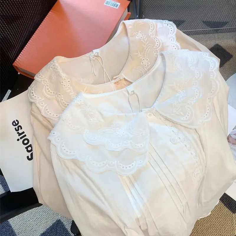 Camisa con cuello de muñeca de encaje francés, camisa base para mujer, camisa pequeña, fresca, dulce, holgada, top de estilo occidental