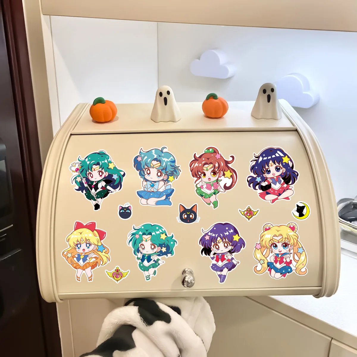 8/16 Vellen Q Versie Sailor Moon Anime Make a Face Puzzel Stickers Decoratie Laptop Telefoon Gitaar Skateboard Klassiek Kinderspeelgoed