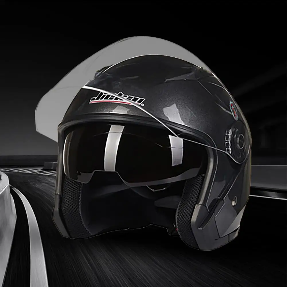 

Anti-scratch Riding Helmet Sun-resistant Sweat Absorbing Windproof Universal Motorbike Riding Helmet