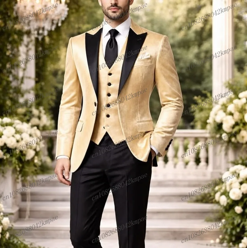 

Champagne Velvet And Black Men Suit Formal Groom Groomsman Wedding Party Prom Male Business Tuxedos 3 Piece Set Blazer Vest Pant