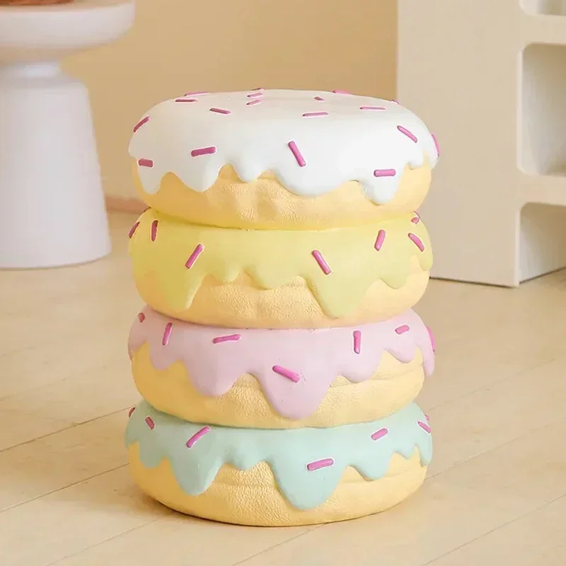 Mesa de centro nórdica creativa y bonita para sala de estar, sofá, mesa auxiliar, mesita de noche para dormitorio, muebles para el hogar, taburete redondo pequeño