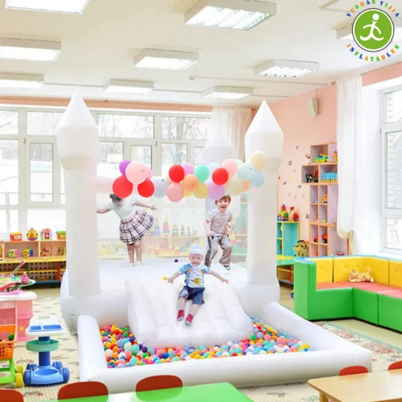 PVC Inflatable White Bounce House Large Ball Pool Jumping Bounce Castle Jumping Space with Ball Pit and Blower for Kids Wedding