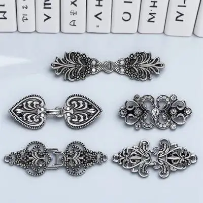 

5Pcs Vintage Sweater Clips Retro Cardigan Collar Clips for Dress Shirt Shawl Scarf Decoration Cardigan Clip Dress Cinch Clip