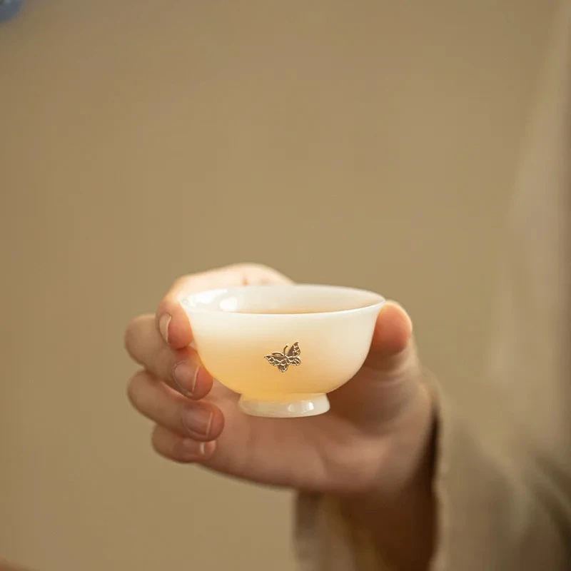 

Набор из 2 чашек для чая «Ледяной нефрит» с серебряной бабочкой, винтажные чайные чаши, набор для чаепития, чашки для медитации, мастер-чашки для чазан, 50 мл