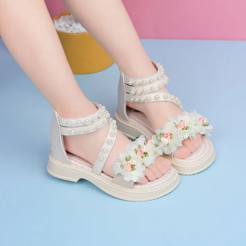 

Fashionable Kids Sandals Student Performance Pearl Flower Sandals Sweet and Cute for Older Children Princess Party Dress Shoes