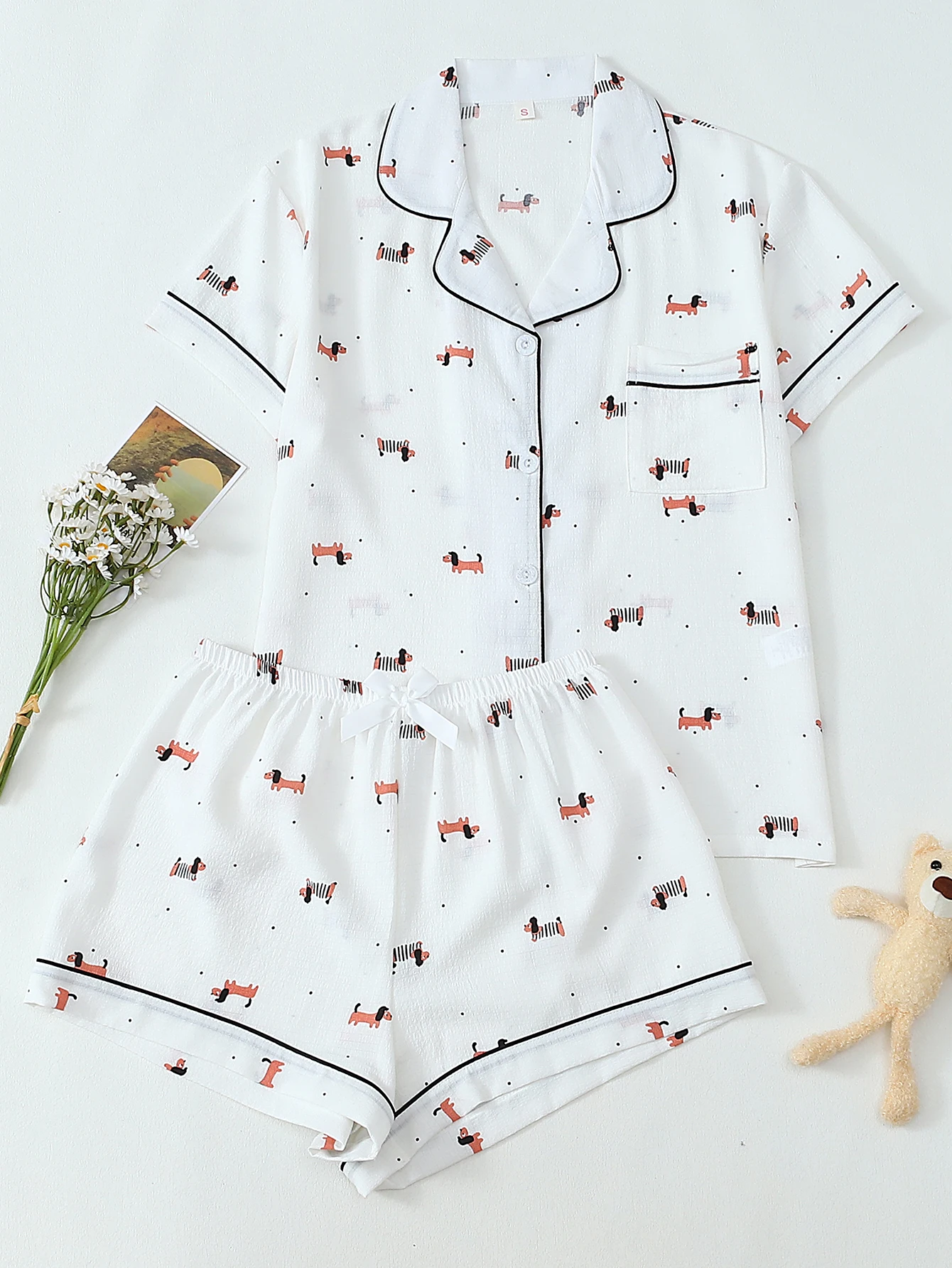 Two-Piece Comfortable Mini Dog Print Lapel Button Short-Sleeve Top with Pockets and Bow Shorts Spring/Summer Women's Pajamas Loungewear Set Suitable for Home Use