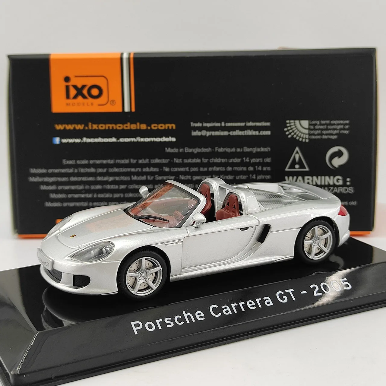 

Diecast IXO 1:43 Scale Porsche Carrera GT-2005 Silver Alloy Car Model Collectible Toy Gift Souvenir Display Ornament