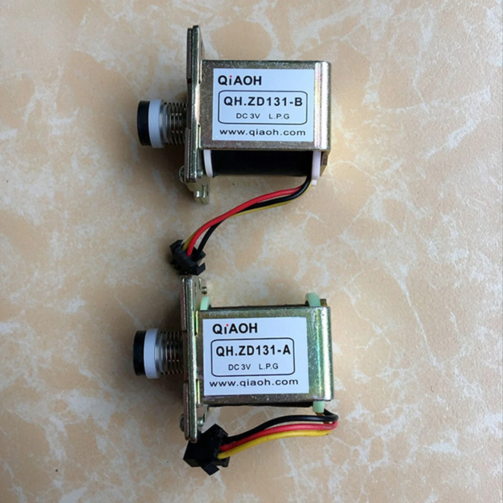 Universal Water Heaters Solenoid Valve Three-wire 3V QH.ZD131-A for Gas Strong Water Heater Repair Parts