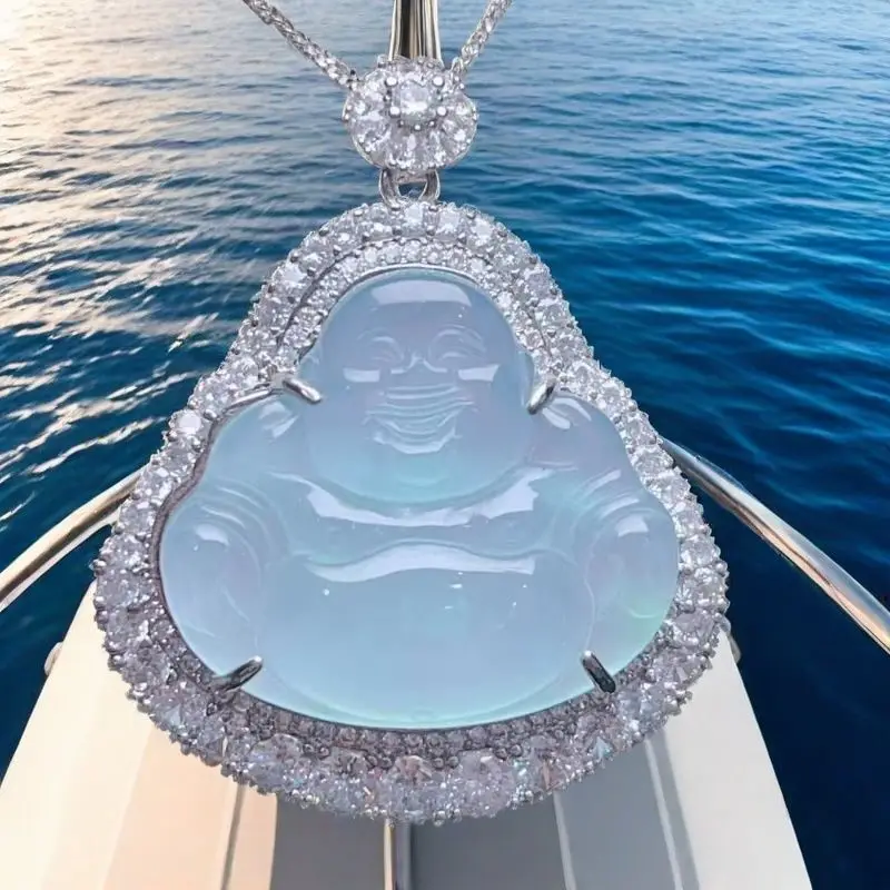 

Кулон Будды Гун из жадеита с высоким льдом, увлажненный и прозрачный кулон Будды Гун из халцедона