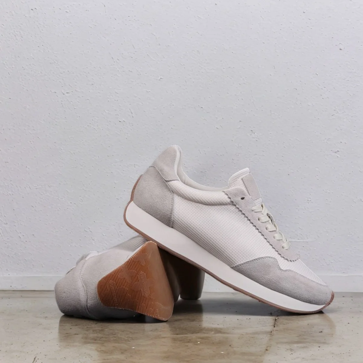 

Men's Casual Leather Shoes Women Classic Low Top Lace-Up Luxury Designer Sneakers White Shoelaces For Autumn shoe