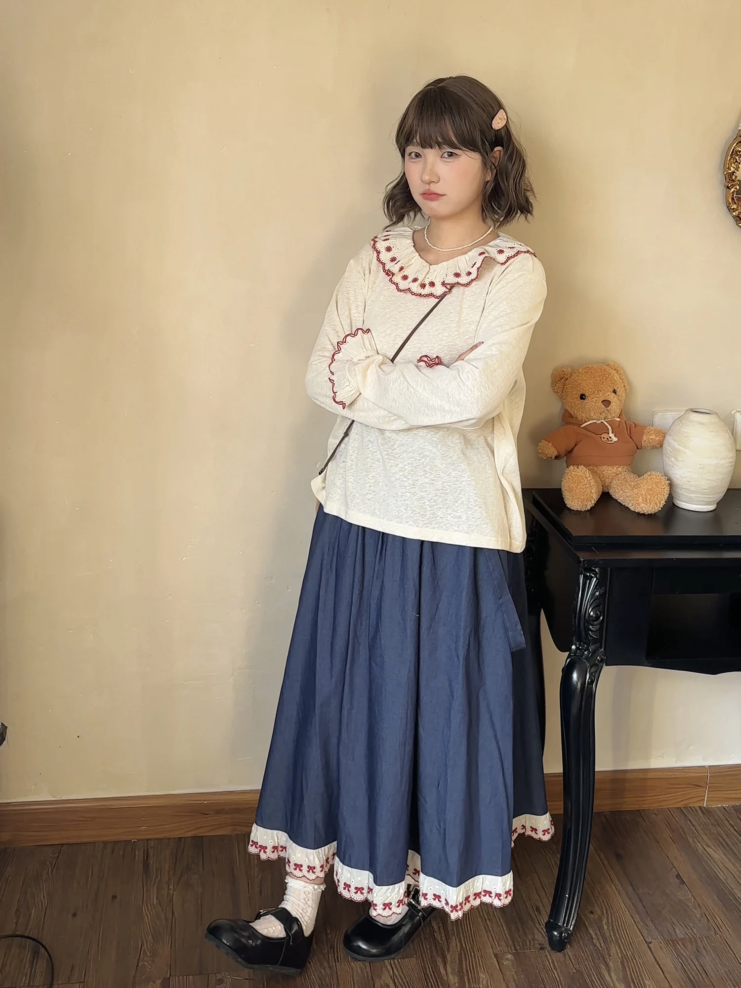 

Retro Doll Collar Blouse And Overalls Set Women's Spring Summer Slimming Small Size Age Reduction Two Piece Set High Waist