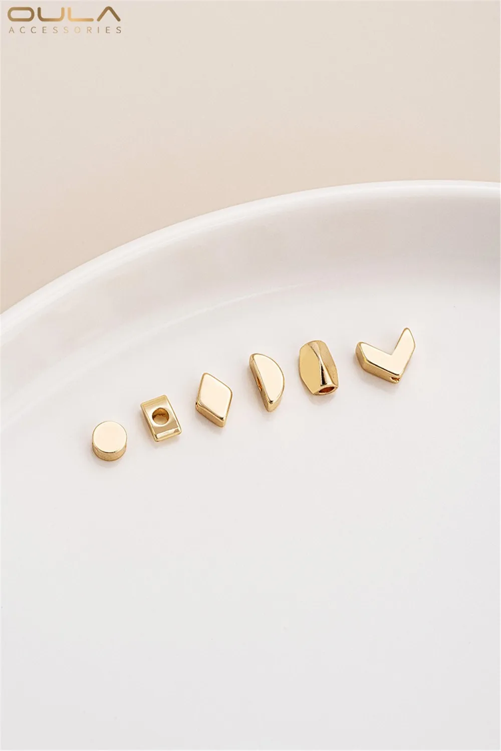 

14K Gold-plated Geometric Shape Loose Beads Cylindrical Semi-circular Hexagonal Rhombic Spacer Beads Handmade Diy Bracelet Acces